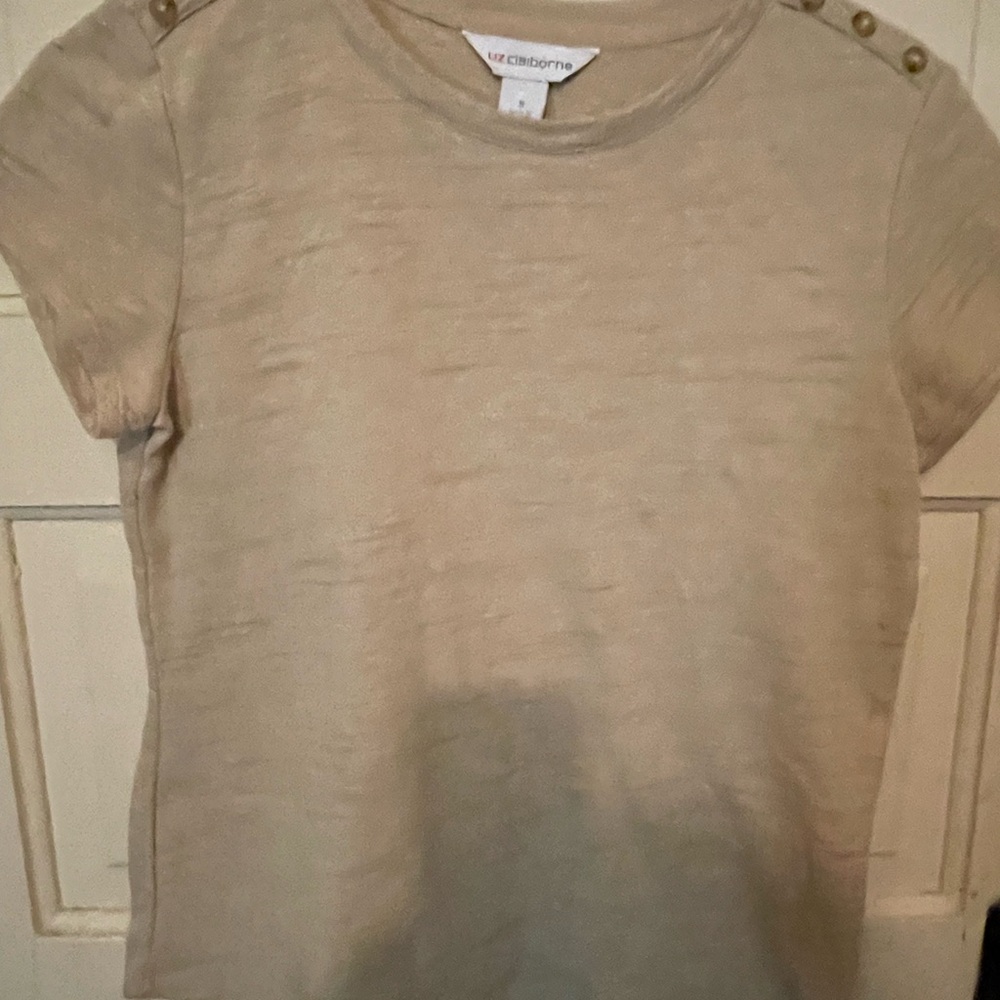 LIZ CLAIBORNE Beige Short Sleeve Button Shoulder Top Size Small